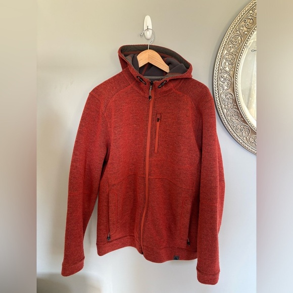 L.L. Bean Red Hooded Jacket - Picture 1 of 5